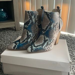 JJD Old Town Road Just Fab Booties